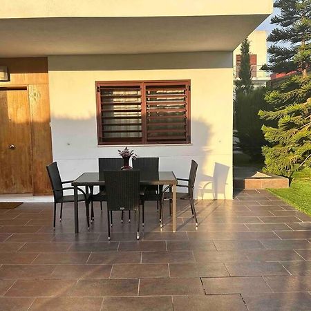 Modern 5-Bedroom Villa With Pool Montequinto Ngoại thất bức ảnh