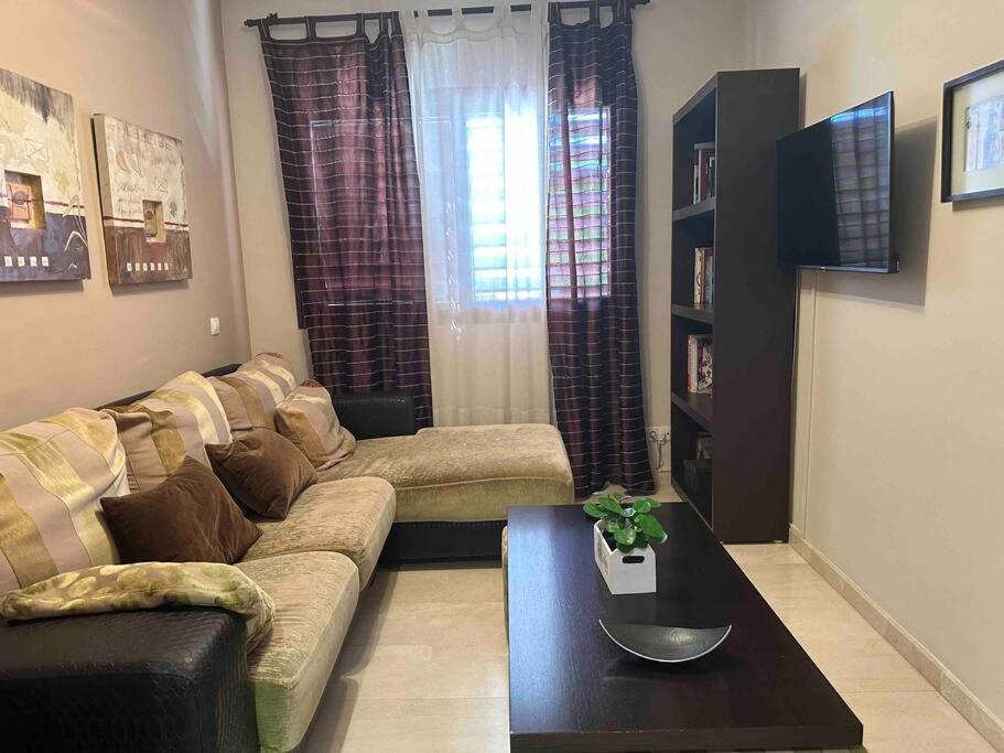 Modern 5-Bedroom Villa With Pool Montequinto Ngoại thất bức ảnh
