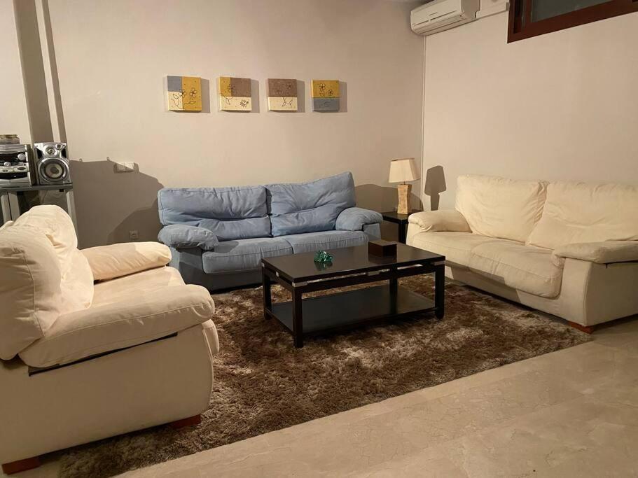 Modern 5-Bedroom Villa With Pool Montequinto Ngoại thất bức ảnh