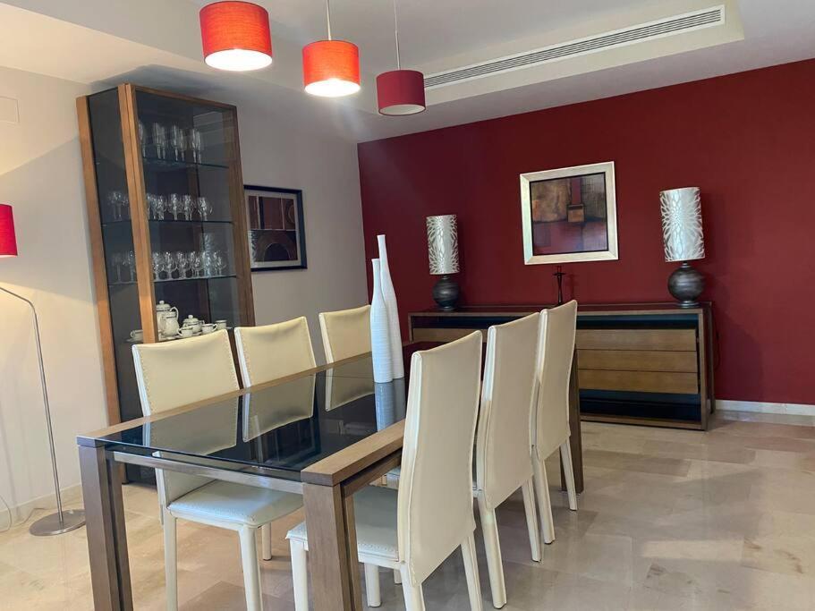 Modern 5-Bedroom Villa With Pool Montequinto Ngoại thất bức ảnh