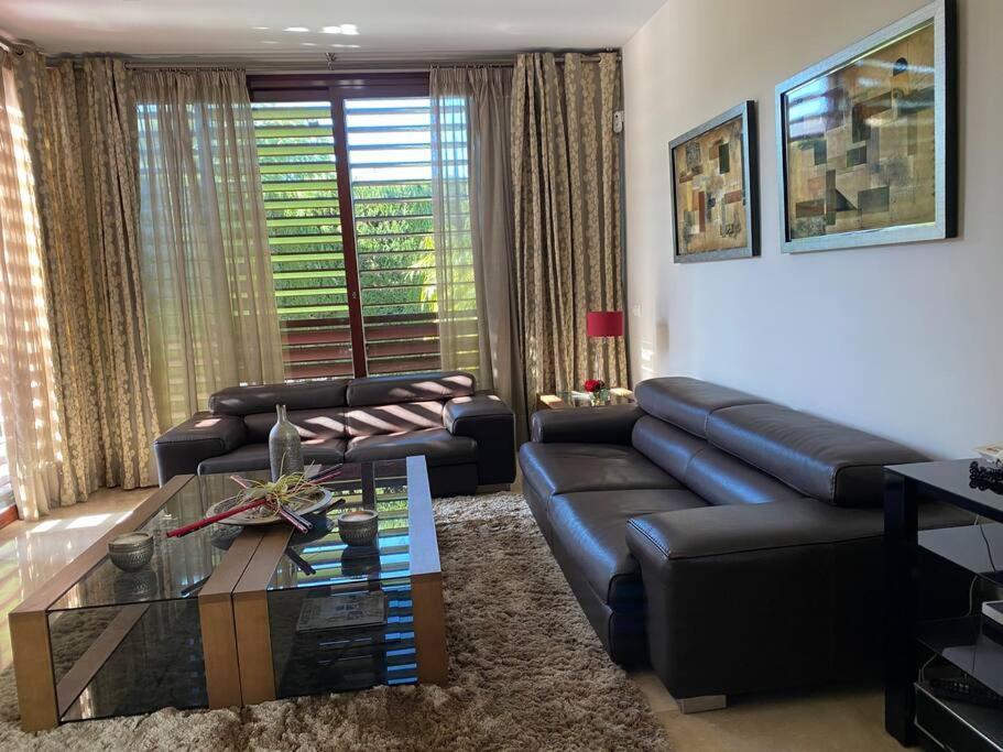 Modern 5-Bedroom Villa With Pool Montequinto Ngoại thất bức ảnh